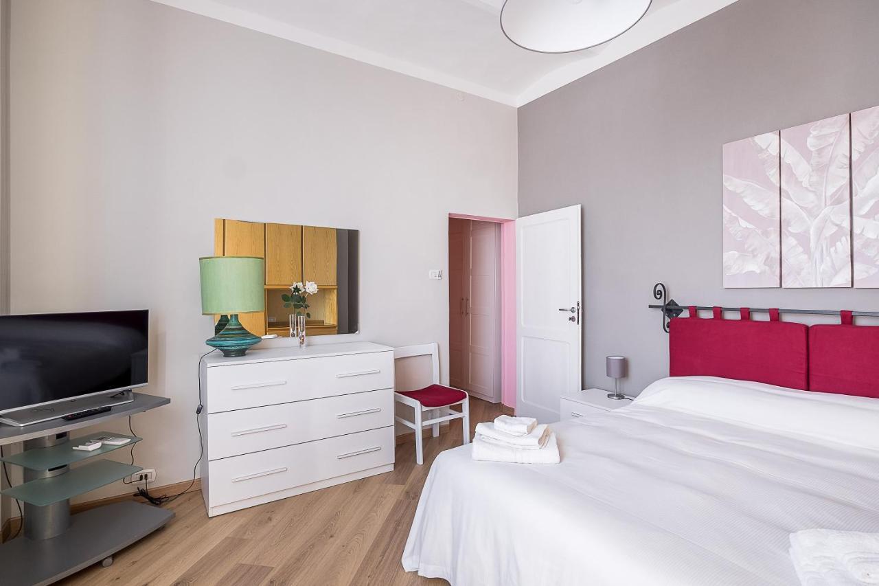 Navile Family Apartment By Wonderful Italy Bologna Luaran gambar