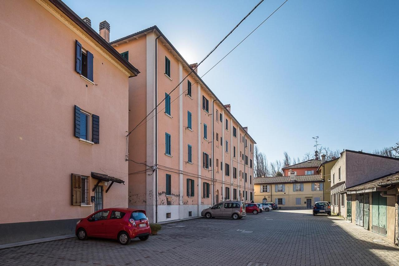 Navile Family Apartment By Wonderful Italy Bologna Luaran gambar